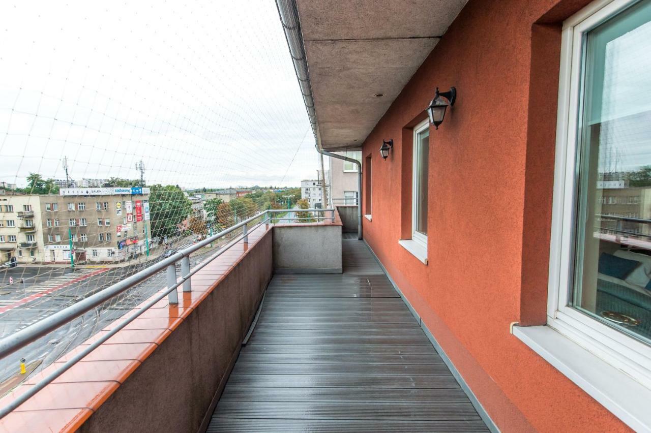 Super-Apartamenty Targi Poznanskie Εξωτερικό φωτογραφία